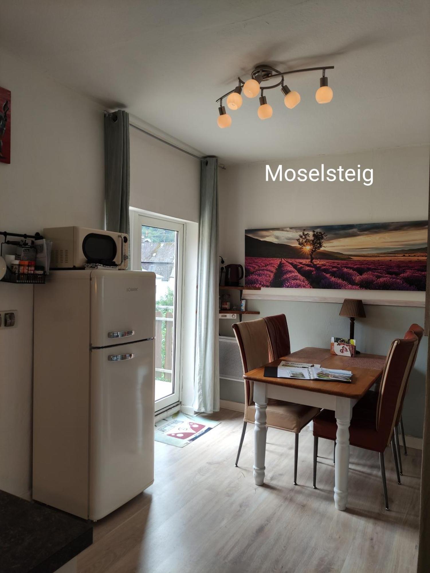 Ferienhaus Moselglueck Enkirch Bilik gambar